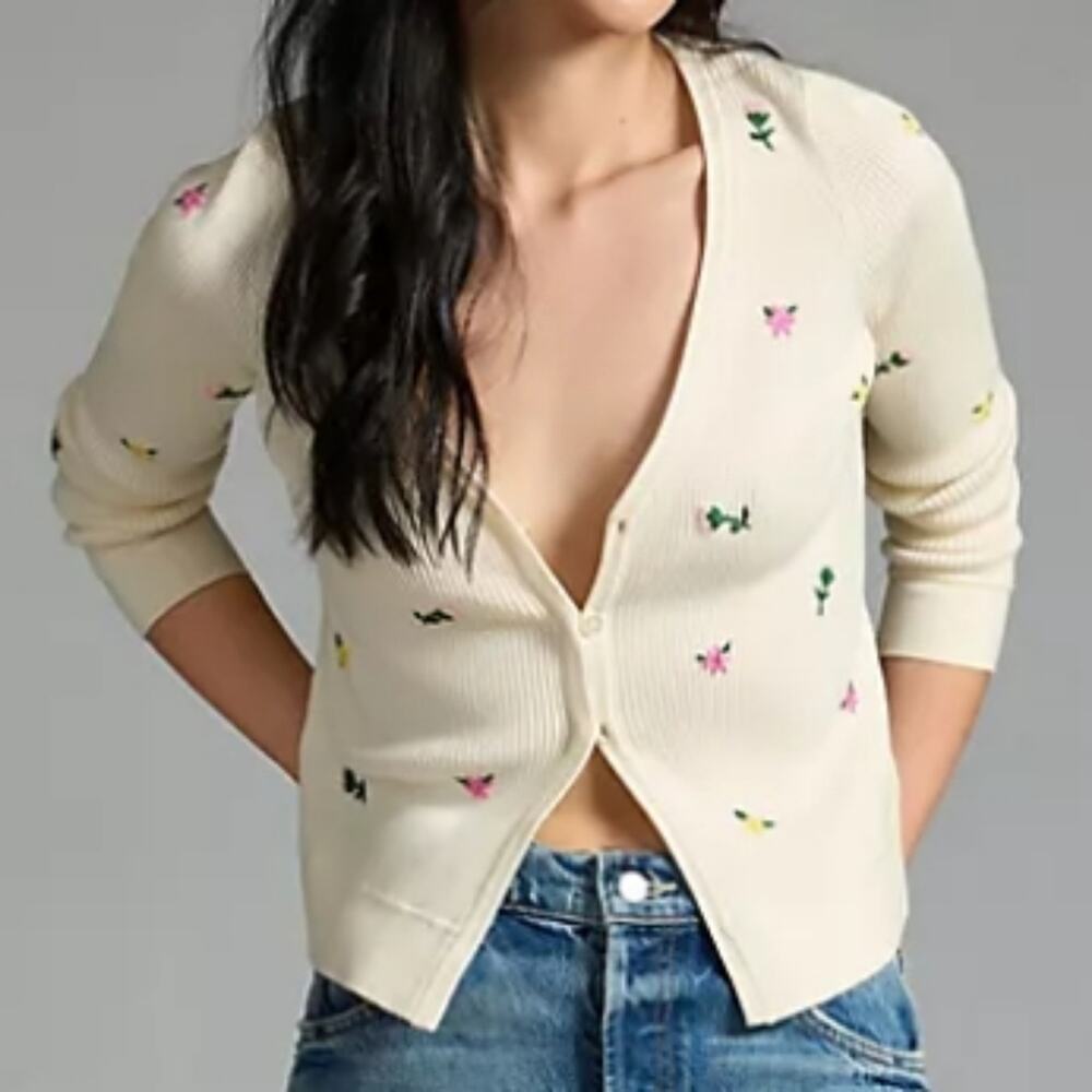 RARE-FAVORITE DAUGHTER The Athena Floral Cardigan 🌸 - Picture 4 of 12